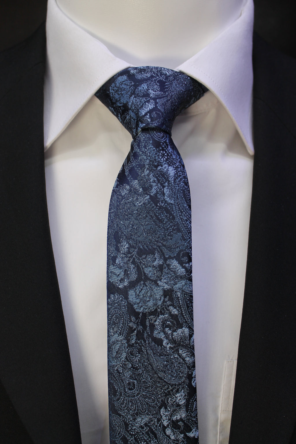 Safir Mavisi Jakarlı "Midnight" Floral Mendilli Kravat 3117